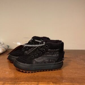 Baby/toddler high top vans MTE-1